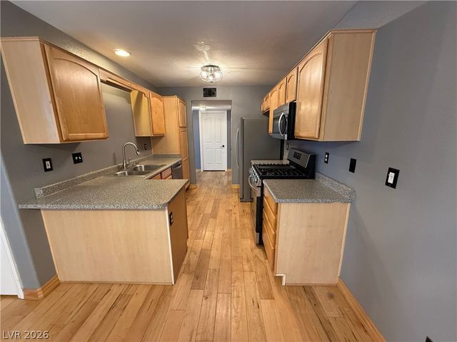 517 Crumpler Place, Henderson, NV 89052