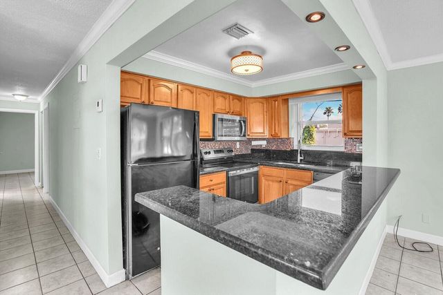 3440 NE 16th Terrace 1-4, Pompano Beach, FL 33064