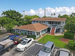 3440 NE 16th Terrace 1-4, Pompano Beach, FL 33064