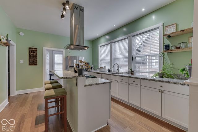 909 E 42nd Street, Indianapolis, IN 46205