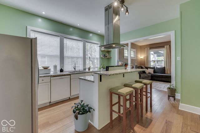 909 E 42nd Street, Indianapolis, IN 46205