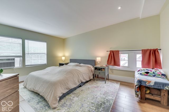 909 E 42nd Street, Indianapolis, IN 46205