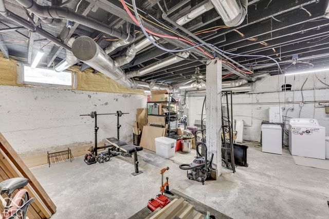 909 E 42nd Street, Indianapolis, IN 46205