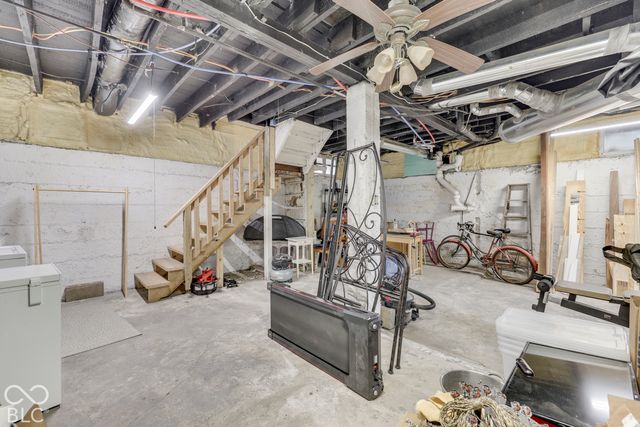 909 E 42nd Street, Indianapolis, IN 46205