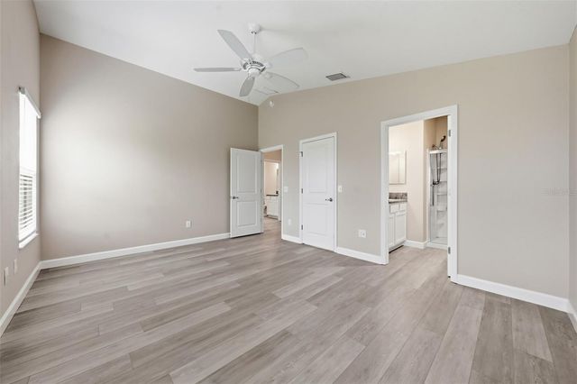 302 ZINGALE LANE, The Villages, FL 32163
