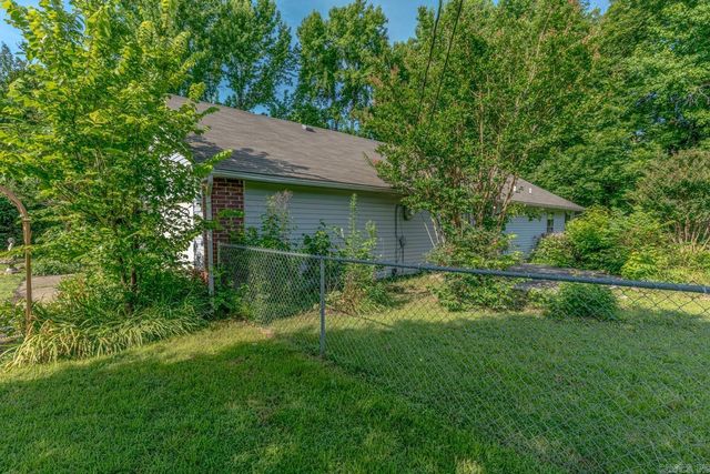 522 E Philadelphia Rd, Jonesboro, AR 72401