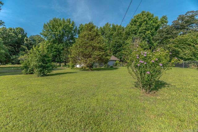 522 E Philadelphia Rd, Jonesboro, AR 72401