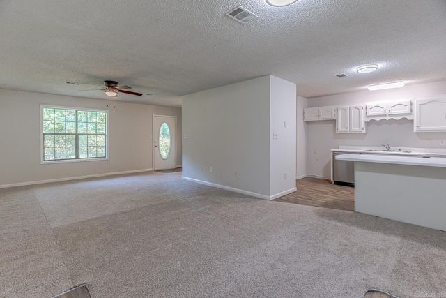 522 E Philadelphia Rd, Jonesboro, AR 72401