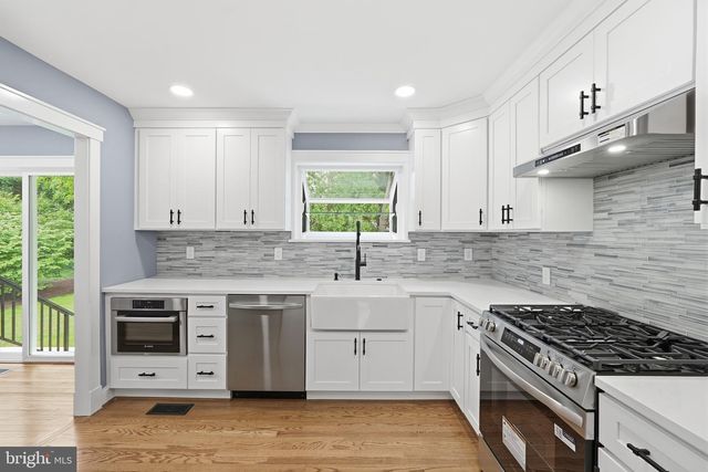 7940 OAKWOOD RD, Glen Burnie, MD 21061