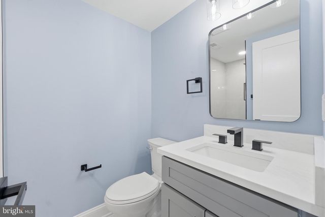 7940 OAKWOOD RD, Glen Burnie, MD 21061