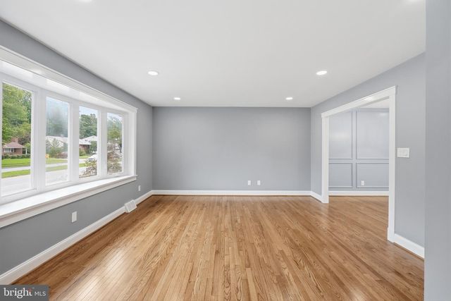 7940 OAKWOOD RD, Glen Burnie, MD 21061