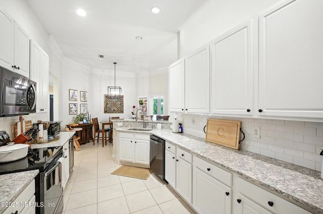 10422 KYLEMORE GLEN Court, Jacksonville, FL 32256