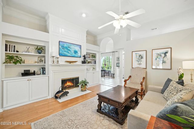 10422 KYLEMORE GLEN Court, Jacksonville, FL 32256
