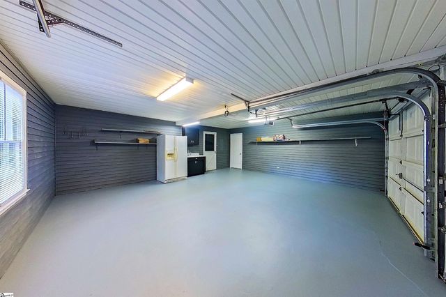 116 Forest Drive, Woodruff, SC 29388