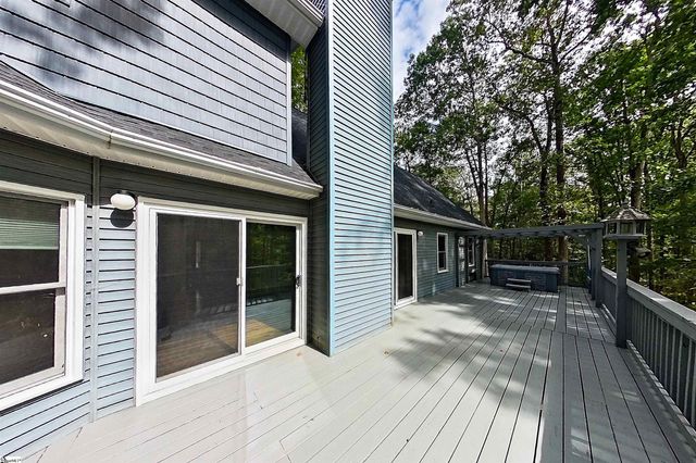 116 Forest Drive, Woodruff, SC 29388