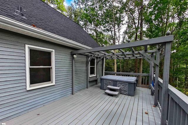 116 Forest Drive, Woodruff, SC 29388