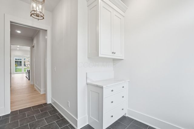 8211 Canopy Glen Drive, Plain City, OH 43064