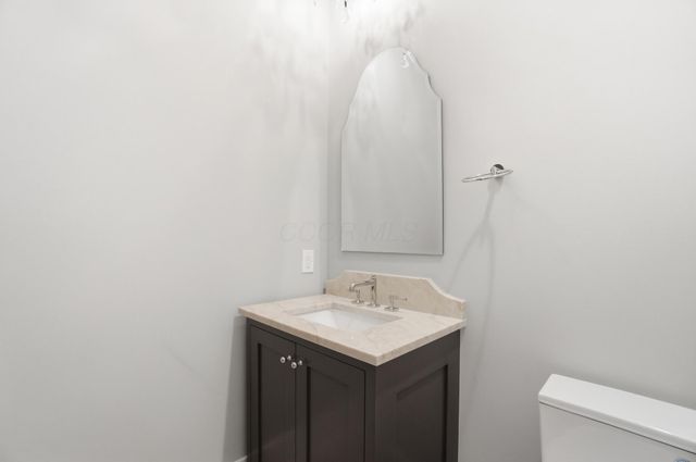 8211 Canopy Glen Drive, Plain City, OH 43064