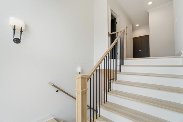 8211 Canopy Glen Drive, Plain City, OH 43064