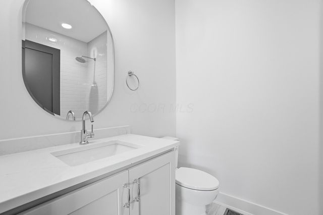 8211 Canopy Glen Drive, Plain City, OH 43064