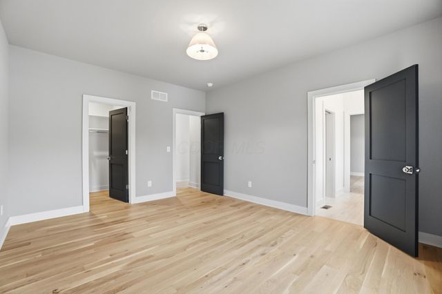 8211 Canopy Glen Drive, Plain City, OH 43064