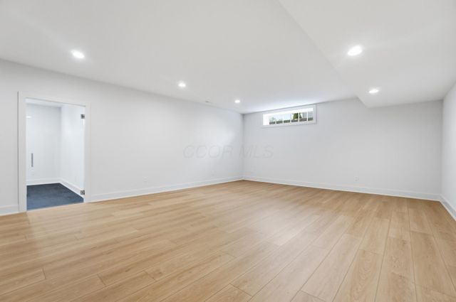 8211 Canopy Glen Drive, Plain City, OH 43064
