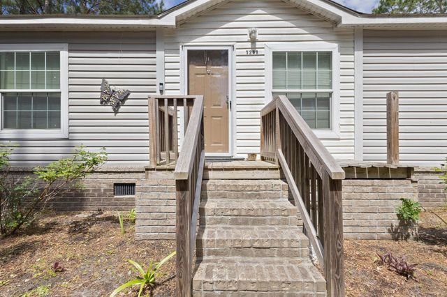 1209 Railroad Dr., Conway, SC 29527