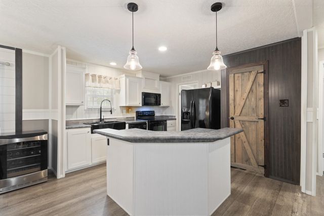 1209 Railroad Dr., Conway, SC 29527
