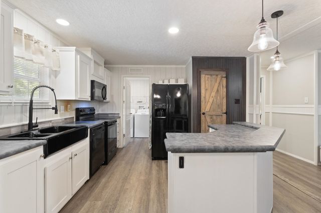 1209 Railroad Dr., Conway, SC 29527
