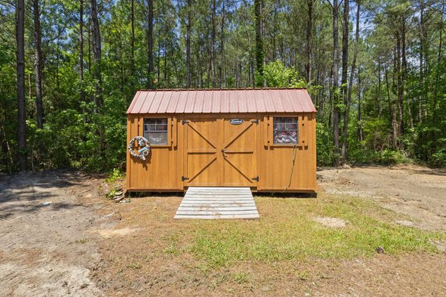 1209 Railroad Dr., Conway, SC 29527