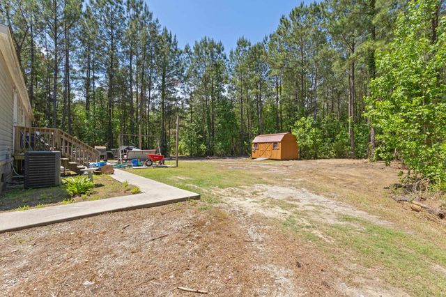 1209 Railroad Dr., Conway, SC 29527