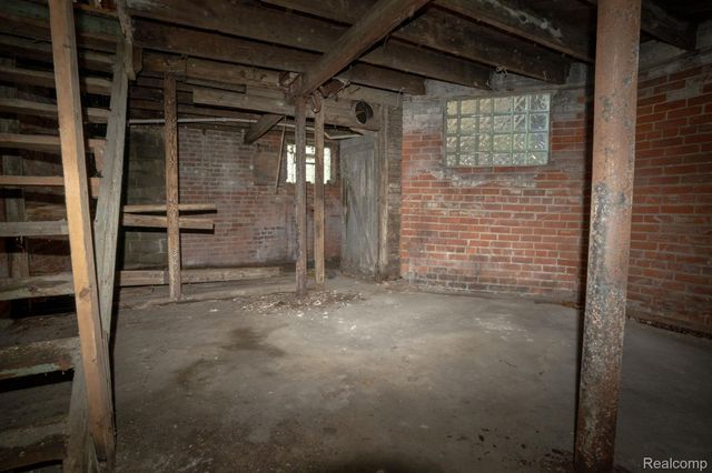 7250 Saint Paul Street, Detroit, MI 48214