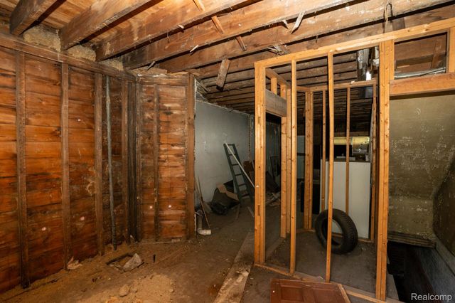 7250 Saint Paul Street, Detroit, MI 48214