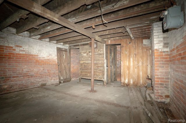 7250 Saint Paul Street, Detroit, MI 48214