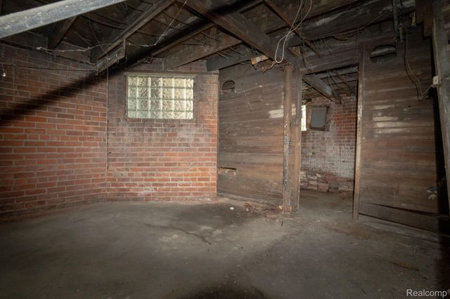 7250 Saint Paul Street, Detroit, MI 48214