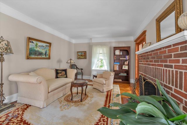 166-15 33rd Avenue, Flushing, NY 11358