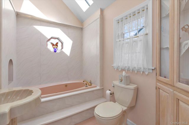 166-15 33rd Avenue, Flushing, NY 11358