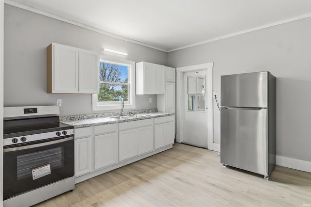 304 S 1st Street, Van Buren, IN 46991