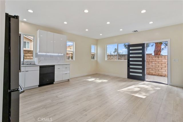 13564 Polk Street, Sylmar, CA 91342