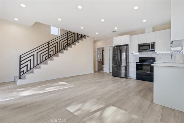 13564 Polk Street, Sylmar, CA 91342