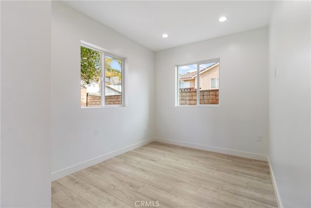 13564 Polk Street, Sylmar, CA 91342
