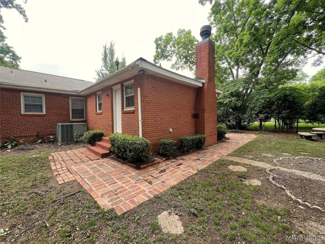 3581 Honeysuckle Road, Montgomery, AL 36109