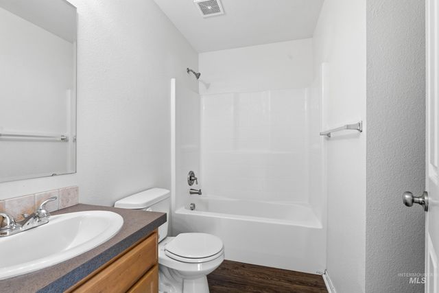 10062 W Rustica St, Boise, ID 83709