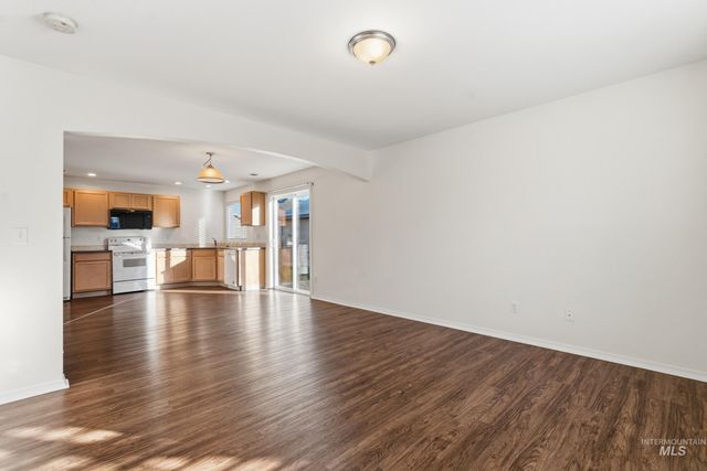 10062 W Rustica St, Boise, ID 83709