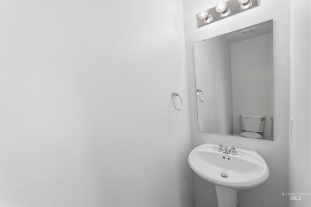 10062 W Rustica St, Boise, ID 83709