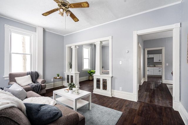 824 W Minnesota AVENUE, South Milwaukee, WI 53172