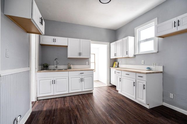 824 W Minnesota AVENUE, South Milwaukee, WI 53172