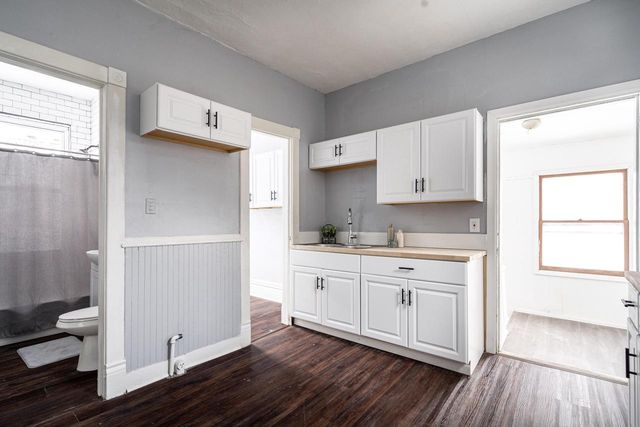 824 W Minnesota AVENUE, South Milwaukee, WI 53172