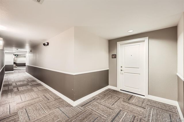 9079 E Panorama Circle 419, Englewood, CO 80112