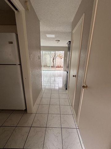 2710 Briarhurst Drive 5, Houston, TX 77057